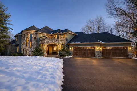 18844 Bearpath Trl, Eden Prairie, MN 55347