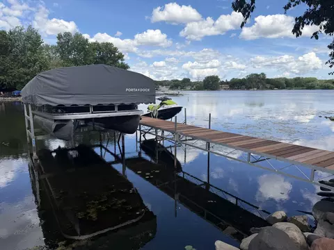 2065 Long Lake Rd, New Brighton, MN 55112