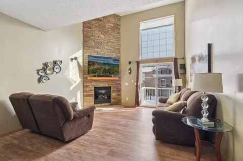 18255 Kerrville Trl #304, Lakeville, MN 55044