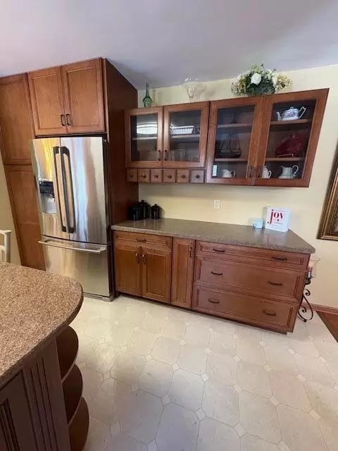 Kitchen - 407 Eichelberger Ave, Montevideo, MN 56265 photo 5 of 7