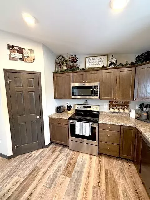 Kitchen - 50742 County Highway 53, Perham, MN 56573 photo 3 of 6