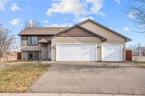 1768 Hidden Trl, Mayer, MN 55360