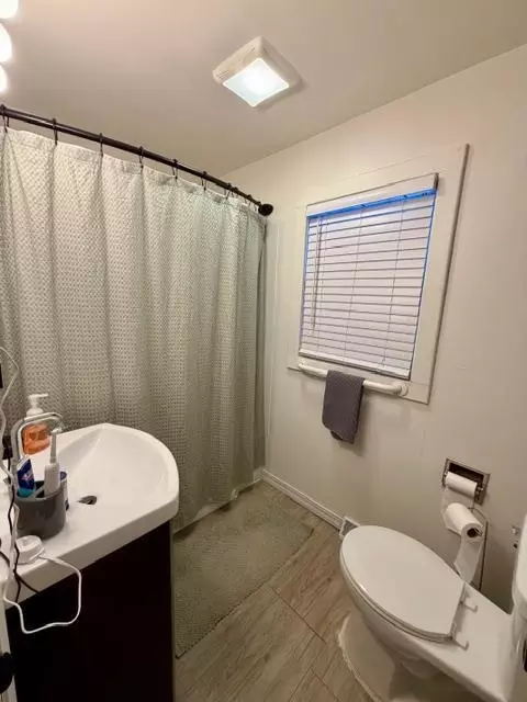 Bath - 137 3rd Ave SE, Spring Grove, MN 55974 photo 1 of 2