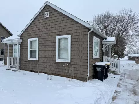 Exterior - 137 3rd Ave SE, Spring Grove, MN 55974 photo 2 of 4