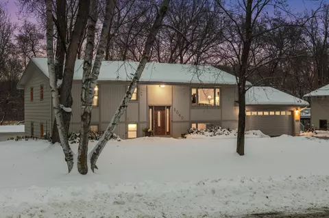 6040 Goldenrod Ln N, Plymouth, MN 55442