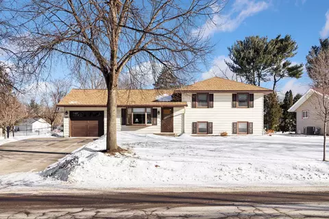 8737 Indahl Ave S, Cottage Grove, MN 55016