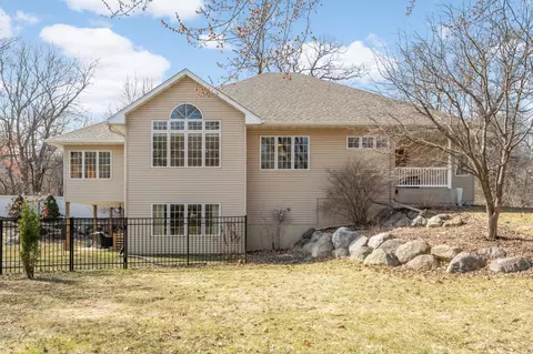 12201 Glendale Ln, Minnetonka, MN 55305