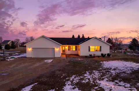 1360 214th Ave, New Richmond, WI 54017