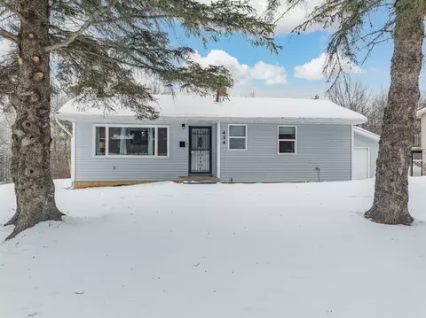 414 9th St NE, Chisholm, MN 55719