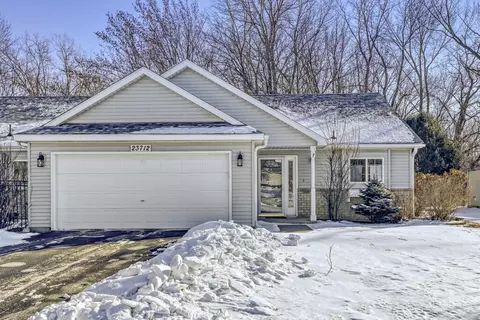 23712 Belle Ct, Hampton, MN 55031