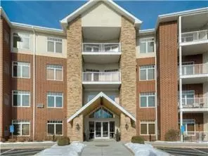 1776 Stieger Lake Ln #203, Victoria, MN 55386