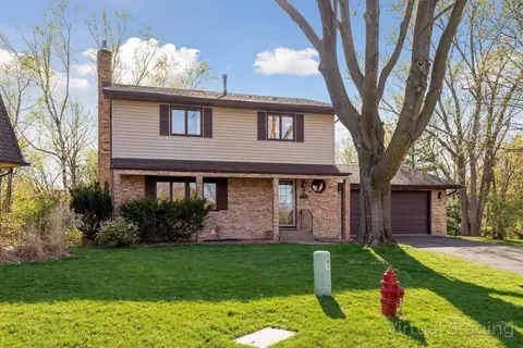 1912 Serendipity Ct, New Brighton, MN 55112