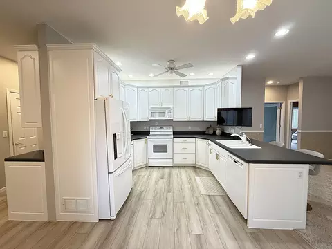 304 Lynsee Ln, Montevideo, MN 56265