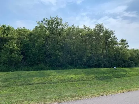 2702 Serenity Ln NE, Rochester, MN 55906