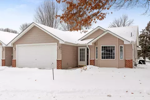 10511 Redwood St NW, Coon Rapids, MN 55433