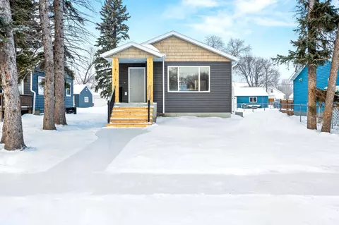1613 5th Ave S, Fargo, ND 58103