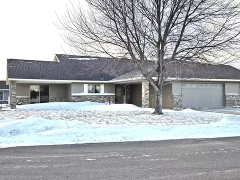 1907 Upper Trentwood Cir NE, Willmar, MN 56201