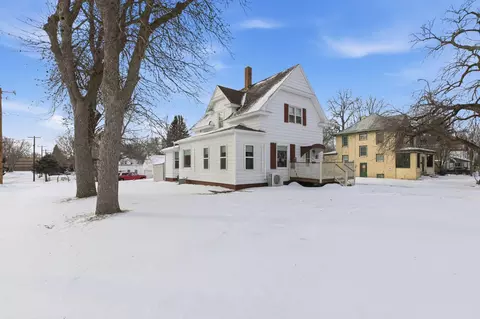 326 2nd Ave SE, Glenwood, MN 56334