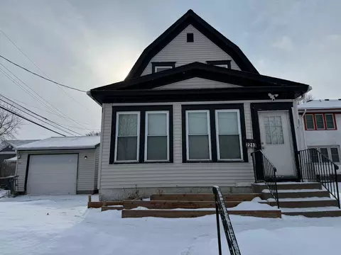 2213 Oak Park Ave N, Minneapolis, MN 55411