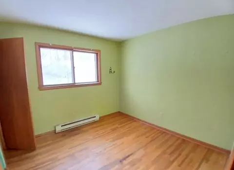 Bedroom - 204 Wadena St, Duluth, MN 55803 photo 1 of 8