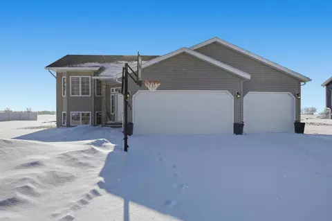 1007 11th Ave SE, Barnesville, MN 56514