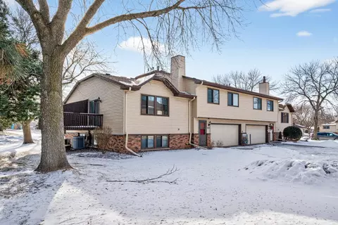 8562 S Maplebrook Cir, Brooklyn Park, MN 55445