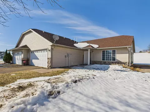 409 Bluebird St, Mora, MN 55051