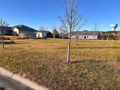 1019 7th Ave NE, Perham, MN 56573 photo 2