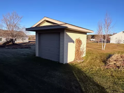1019 7th Ave NE, Perham, MN 56573 photo 7