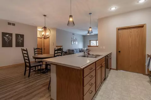 Kitchen - 2056 Pratt Cir, Saint Peter, MN 56082 photo 3 of 5