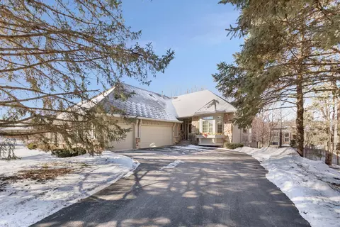 665 Waycliffe Dr N, Wayzata, MN 55391