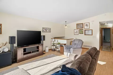 Living - 2225 Old Post Rd, Independence, MN 55359 photo 3 of 4