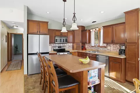 Kitchen - 2225 Old Post Rd, Independence, MN 55359 photo 6 of 6
