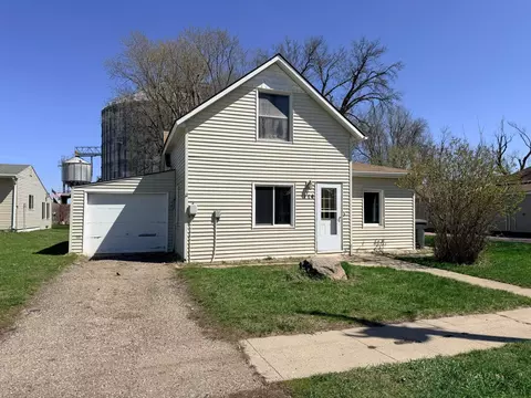 114 S Thompson Ave, Rushmore, MN 56168