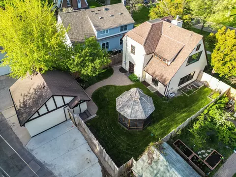 2790 Dean Pkwy, Minneapolis, MN 55416