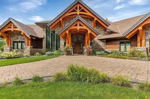Exterior - 3121 Blackheath Dr, Saint Cloud, MN 56301 photo 4 of 37