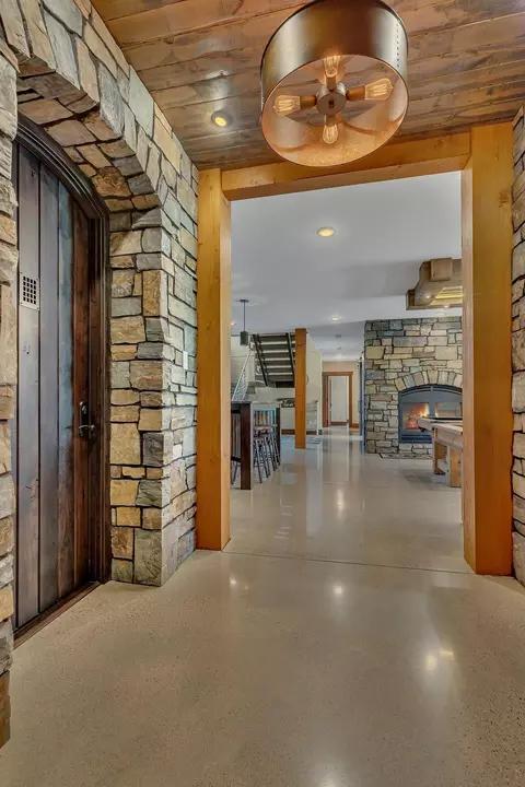Entry Way - 3121 Blackheath Dr, Saint Cloud, MN 56301 photo 19 of 21