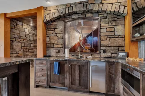 Kitchen - 3121 Blackheath Dr, Saint Cloud, MN 56301 photo 15 of 17