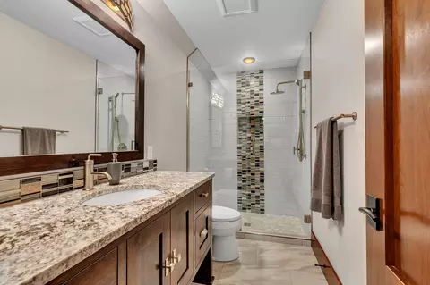 Bath - 3121 Blackheath Dr, Saint Cloud, MN 56301 photo 1 of 10