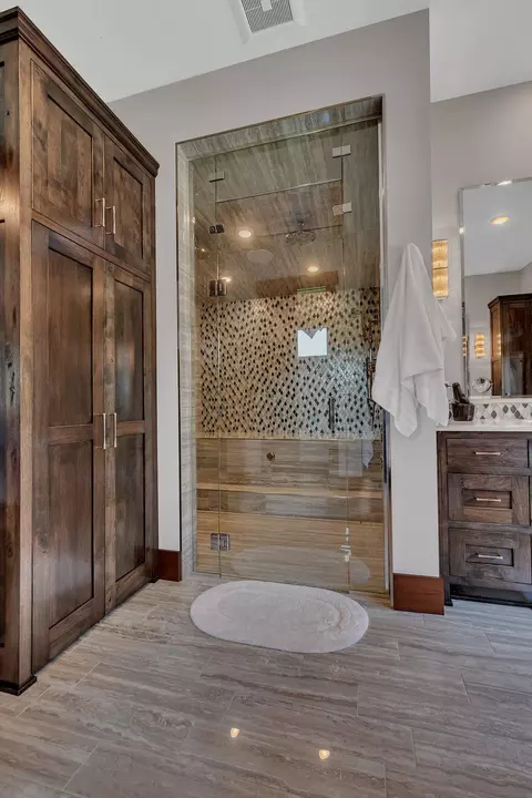 Bath - 3121 Blackheath Dr, Saint Cloud, MN 56301 photo 4 of 10