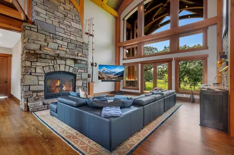 Living - 3121 Blackheath Dr, Saint Cloud, MN 56301 photo 3 of 10