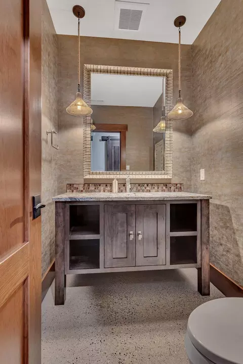 Bath - 3121 Blackheath Dr, Saint Cloud, MN 56301 photo 8 of 10