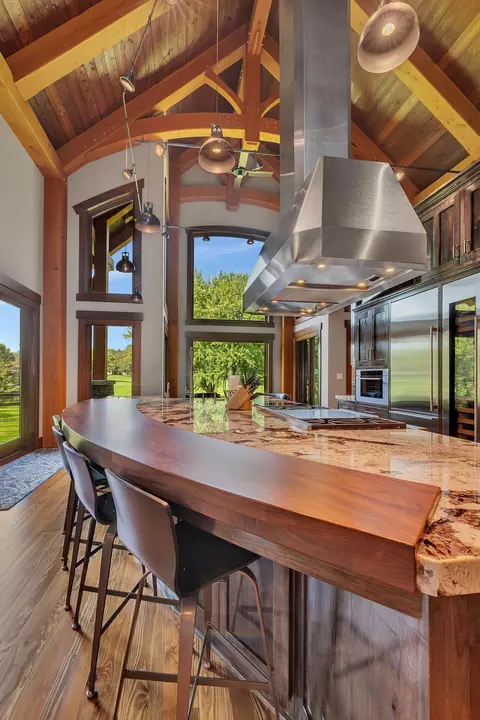 Kitchen - 3121 Blackheath Dr, Saint Cloud, MN 56301 photo 7 of 17