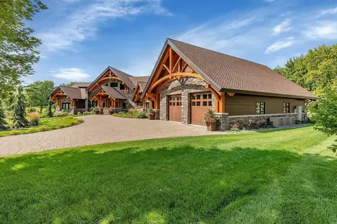 Exterior - 3121 Blackheath Dr, Saint Cloud, MN 56301 photo 7 of 37