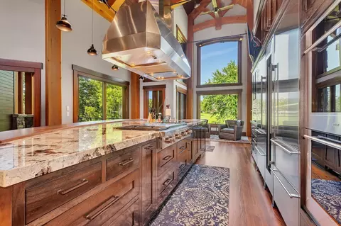 Kitchen - 3121 Blackheath Dr, Saint Cloud, MN 56301 photo 4 of 17