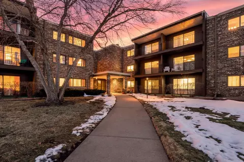 4120 Parklawn Ave #120, Edina, MN 55435