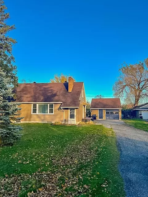 1613 5th Ave E, International Falls, MN 56649