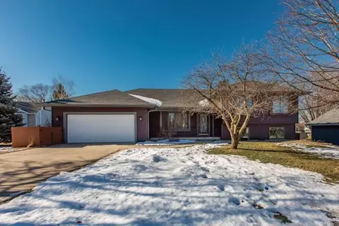 4519 Avon Ln NW, Rochester, MN 55901