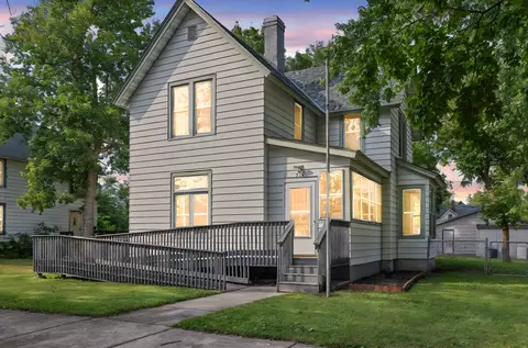 716 1st St NW, Faribault, MN 55021 photo 3