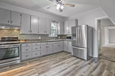716 1st St NW, Faribault, MN 55021 photo 2